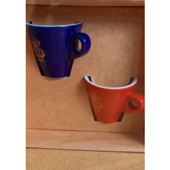   Mike espresso csésze aljjal díszdobozban (1db meggypiros és 1db sötétkék)